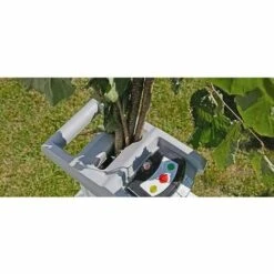 IKRA BROYEUR DE VEGETAUX 3000 Watts -Promos Broyeur de végétaux Magasin 10999070 3